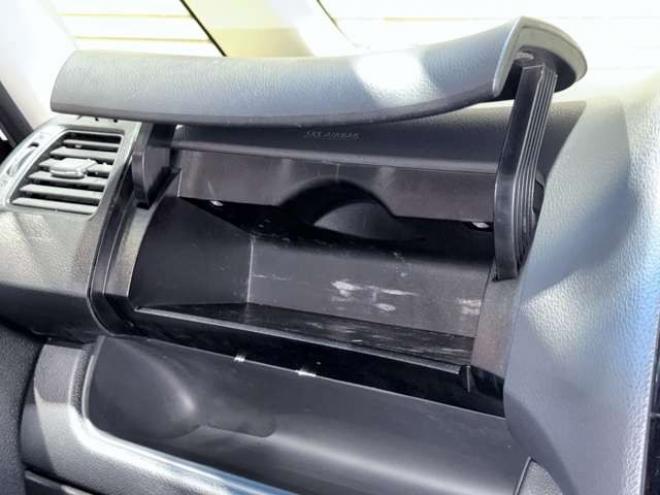 セレナ2.0 20X 4WD　下廻防錆TVナビBカメETCエンスタ 2000