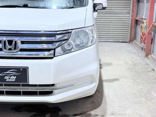 ステップワゴン2.0 G コンフォート セレクション 4WD　下廻防錆ナビBカメ 2000