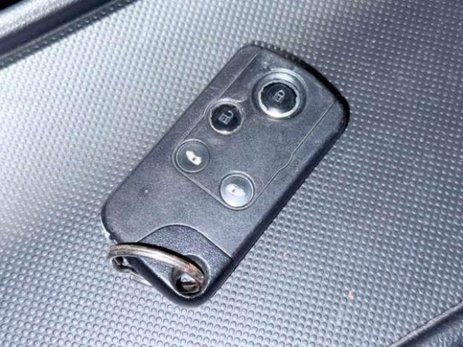 ステップワゴン2.0 G コンフォート セレクション 4WD　下廻防錆ナビBカメ 2000
