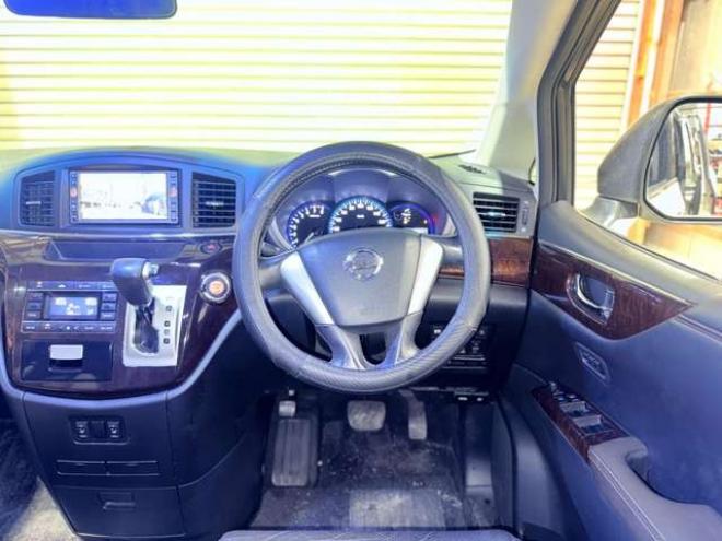 エルグランド3.5 350ハイウェイスター プレミアム 4WD　下廻防錆TVナビBカメ後席モニタETC 3500