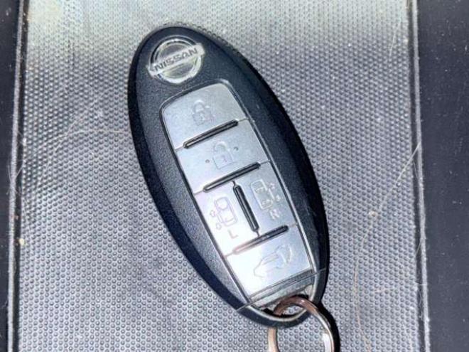 エルグランド3.5 350ハイウェイスター プレミアム 4WD　下廻防錆TVナビBカメ後席モニタETC 3500