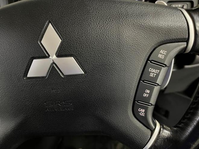 デリカＤ：５　Ｇパワーパッケージ　寒冷地仕様　ＷＥＤＳアドベンチャー１６インチＡＷ＋ＴＯＹＯオープンカントリーホワイトレター　純正１８ＡＷ＋スタッドレスタイヤ付　新品ＪＡＯＳブラックマッドガード　クラッツィオブラックシートカバー　両側パワースライドドア　ストラーダナビ（フルセグ地デジ　ＤＶＤ再生　Ｂｌｕｅｔｏｏｔｈ）＋バックカメラ　リアスポイラー　クルーズコントロール　スマートキー　パドルシフト　横滑り防止装置　盗難防止装置　リアヒーター　ＨＩＤ　ＥＴＣ 4WD 2400 5Dr
