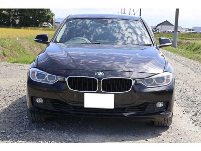BMW3シリーズ 320i　検R8/5　バックカメラ　自社　ローンカノウ 正規輸入車 2WD 2000