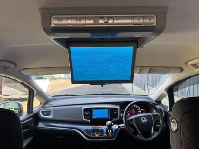 オデッセイ2.4 アブソルート 4WD　両側Pスライド　ハーフレザー　ナビ　TV　Bカメラ　Bluetooth　夏冬タイヤ 2400