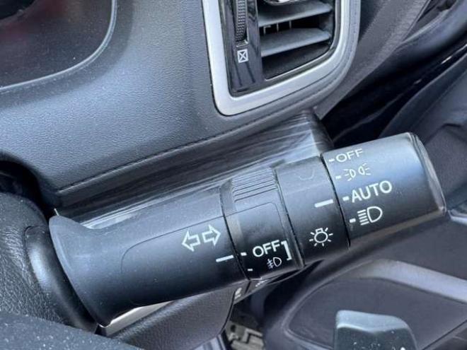 オデッセイ2.4 アブソルート 4WD　両側Pスライド　ハーフレザー　ナビ　TV　Bカメラ　Bluetooth　夏冬タイヤ 2400
