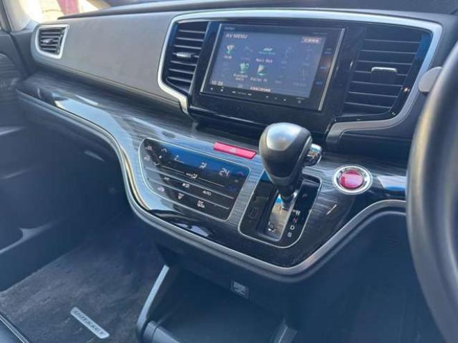 オデッセイ2.4 アブソルート 4WD　両側Pスライド　ハーフレザー　ナビ　TV　Bカメラ　Bluetooth　夏冬タイヤ 2400