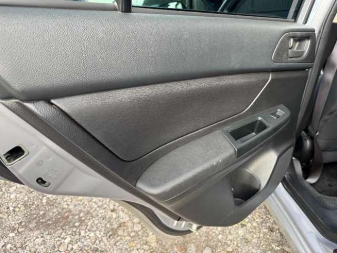 インプレッサスポーツ 1.6 i 4WD　5速　ナビ　TV　Bluetooth 1600