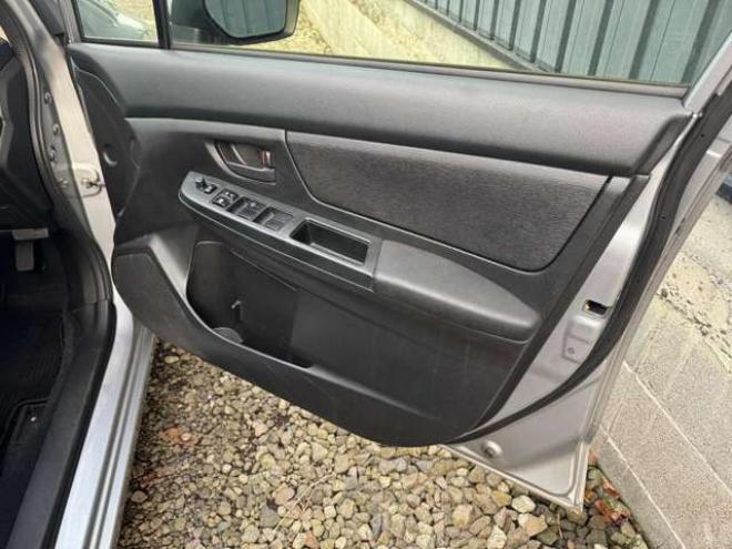 インプレッサスポーツ 1.6 i 4WD　5速　ナビ　TV　Bluetooth 1600