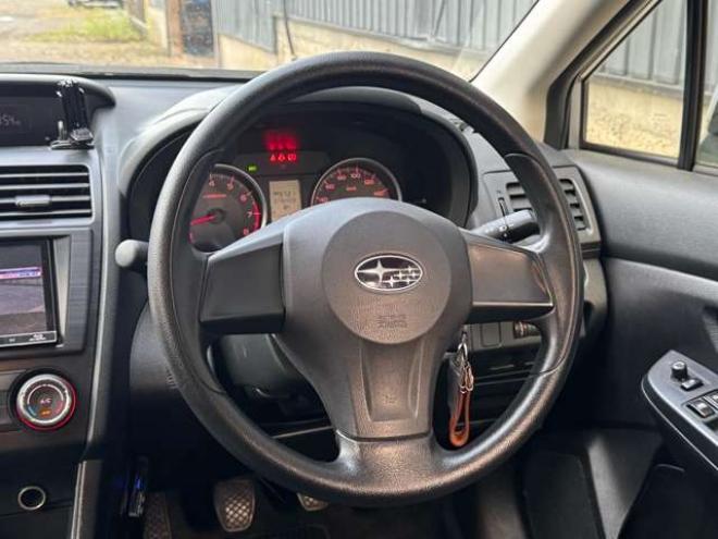 インプレッサスポーツ 1.6 i 4WD　5速　ナビ　TV　Bluetooth 1600