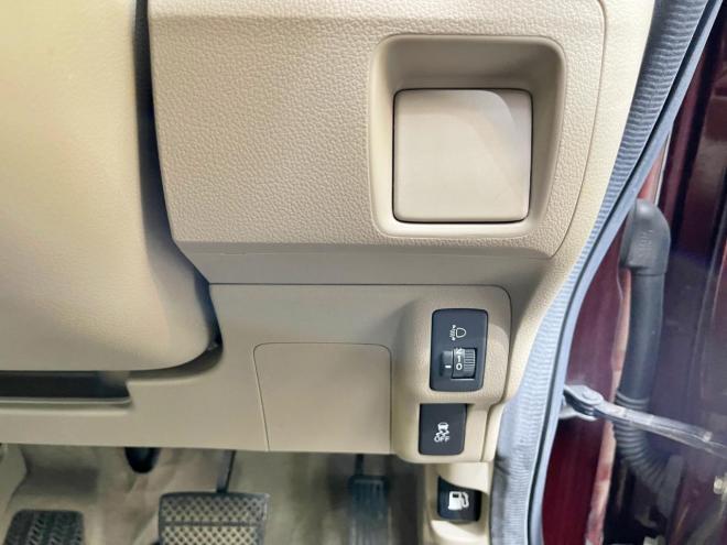 N-BOX+G Lパッケージ車いす仕様車 4WD 5年保証 福祉 電動ウインチ スマキー  寒冷地仕様 禁煙 車検整備2年付 修復歴無