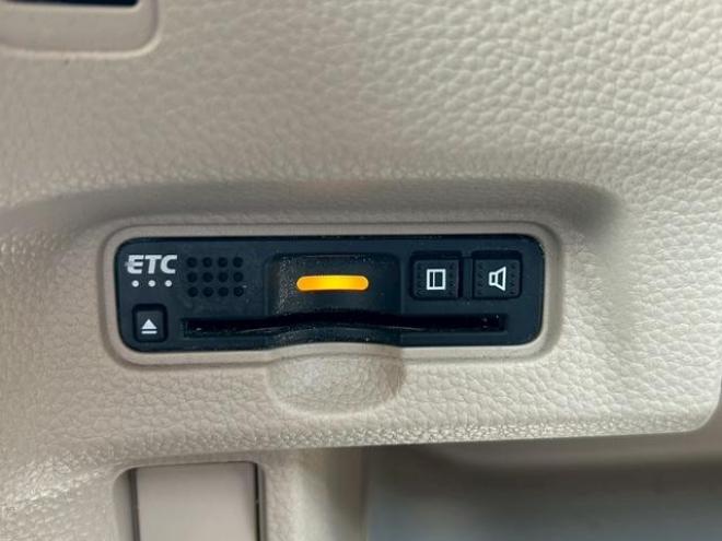 N-BOXＧ・Ｌホンダセンシング　ＥＴＣ　バックカメラ　両側スライド・片側電動　オートクルーズコントロール　レーンアシスト　衝突被害軽減システム　オートライト　スマートキー　電動格納ミラー　シートヒーター　ベンチシート　ＣＶＴ　ＥＳＣ 4WD 660 5Dr