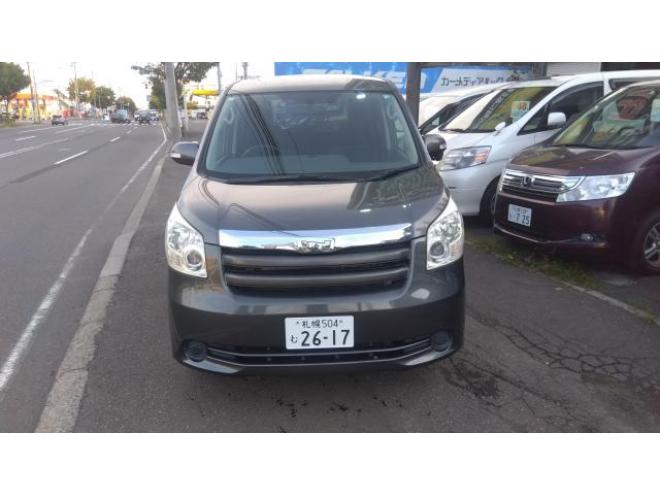 ノアX スマートエディション 4WD 4WD 2000 5Dr