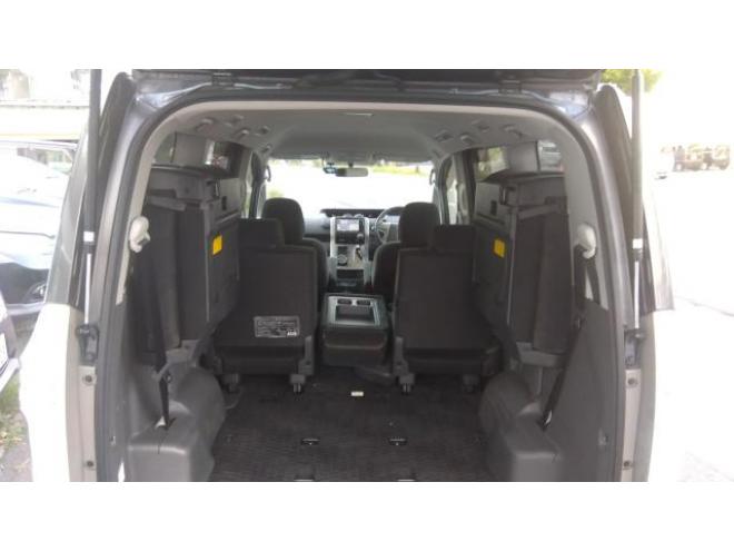ノアX スマートエディション 4WD 4WD 2000 5Dr