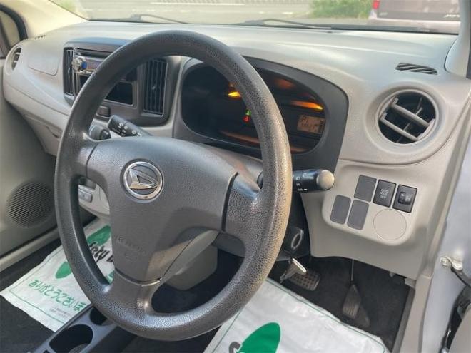 ミライース Ｌｆ　メモリアルエディション　４ＷＤ　アイドリングストップ　ＣＶＴ　盗難防止システム　ＡＢＳ　ＣＤ　アルミホイール　衝突安全ボディ　エアコン 4WD 660 5Dr