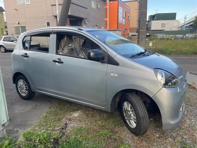 ミライース Ｌｆ　メモリアルエディション　４ＷＤ　アイドリングストップ　ＣＶＴ　盗難防止システム　ＡＢＳ　ＣＤ　アルミホイール　衝突安全ボディ　エアコン 4WD 660 5Dr