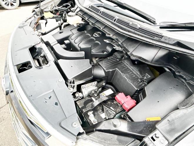 エルグランド2.5 250ハイウェイスター プレミアム 4WD　ローンが不安な方＜優遇ローン＞本州仕入　寒冷地仕様　両側パワースライドドア　社外ナビ　フルセグTV 4WD