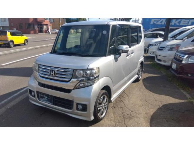 N-BOX+カスタム　G-L パッケージ　4WD 4WD 660 5Dr