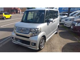 N-BOX+　カスタム　G-L パッケージ　4WD 4WD 660 5Dr