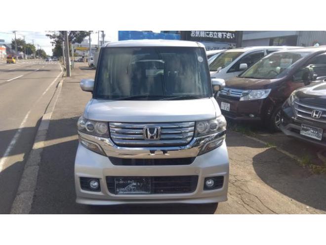 N-BOX+カスタム　G-L パッケージ　4WD 4WD 660 5Dr