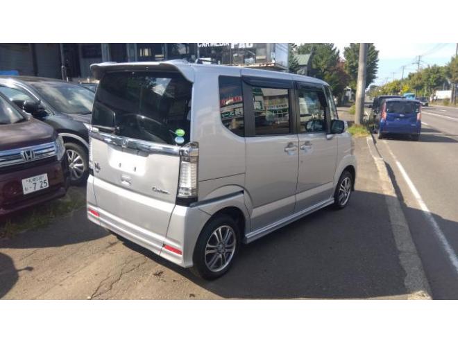 N-BOX+カスタム　G-L パッケージ　4WD 4WD 660 5Dr
