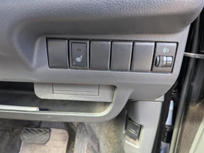 モコ X-four  4WD 660 5Dr