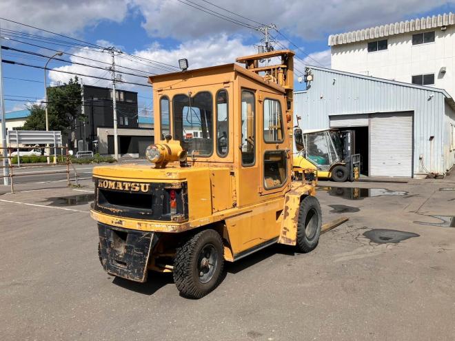 フォークリフトコマツ　中古　FD35-4　建機