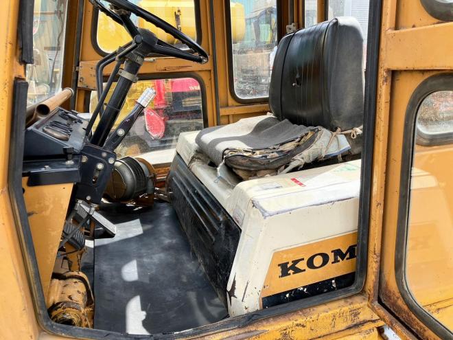 フォークリフトコマツ　中古　FD35-4　建機
