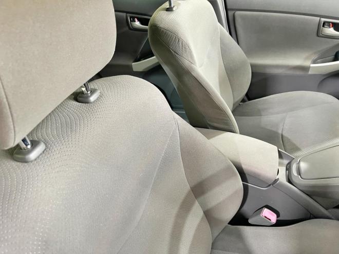 プリウス1.8S 5年保証 スマキー 寒冷地仕様 禁煙 車検整備2年付 修復歴無