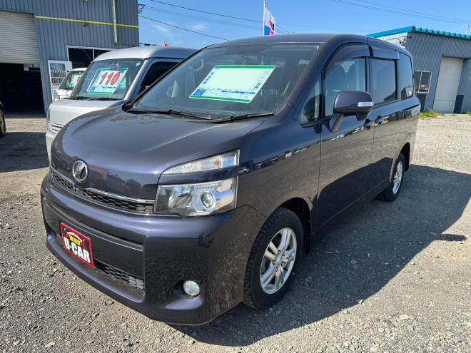 ヴォクシーXL エディション 4WD 2000 5Dr