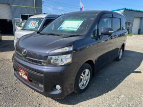 ヴォクシー　XL エディション 4WD 2000 5Dr