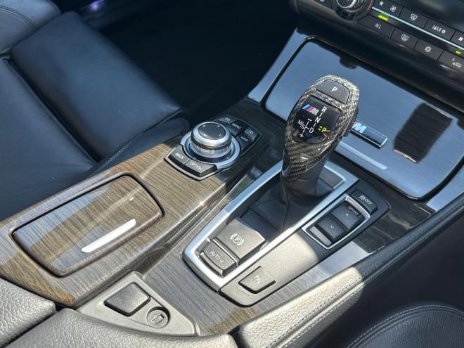 BMW535i Mスポーツパッケージ FR 3000 4Dr