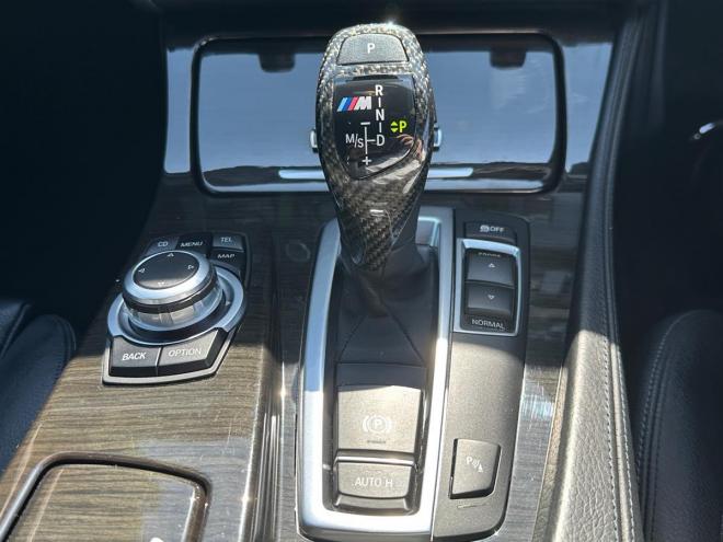 BMW535i Mスポーツパッケージ FR 3000 4Dr