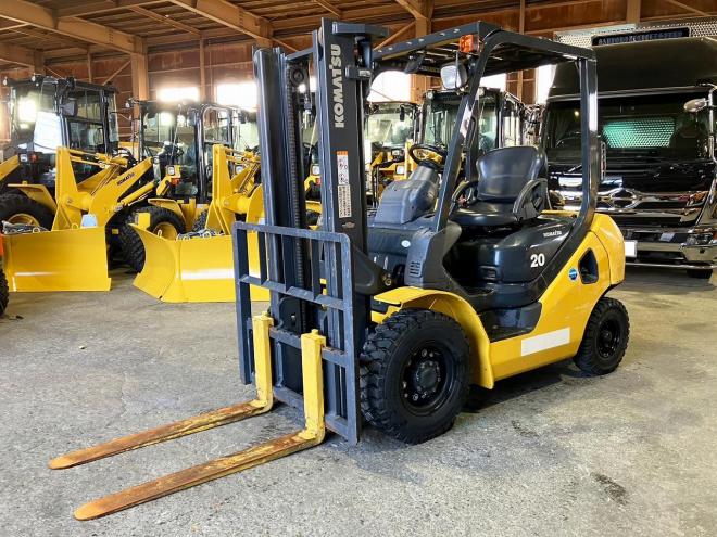 フォークリフトコマツ　中古　FG20C-16　建機