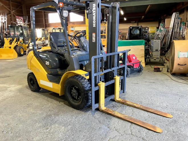フォークリフトコマツ　中古　FG20C-16　建機