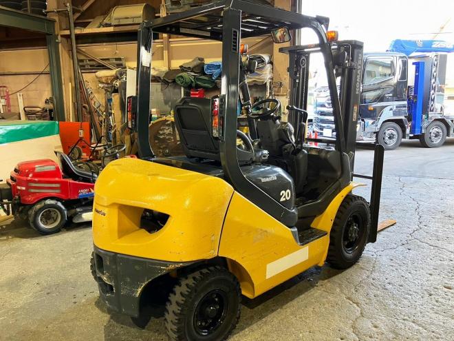 フォークリフトコマツ　中古　FG20C-16　建機