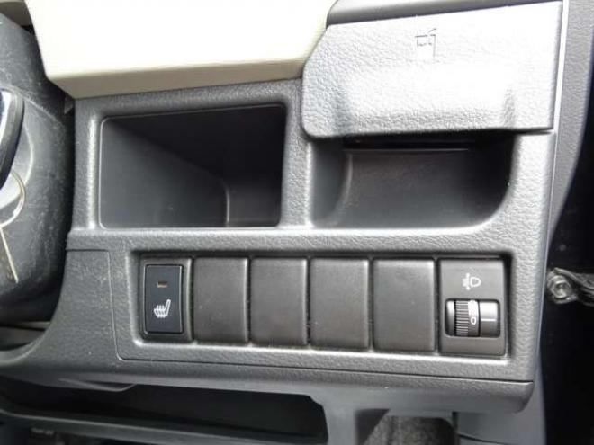 ワゴンRFX-E 4WD　ナビ・TV・バックカメラ・禁煙車・シートヒーター 660