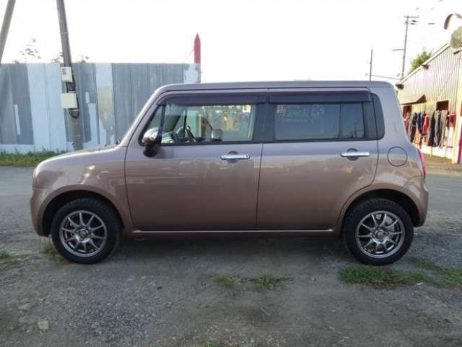 ラパン10thアニバーサリー リミテッド 4WD　禁煙車・シート&ミラーヒーター・1年保証付 660