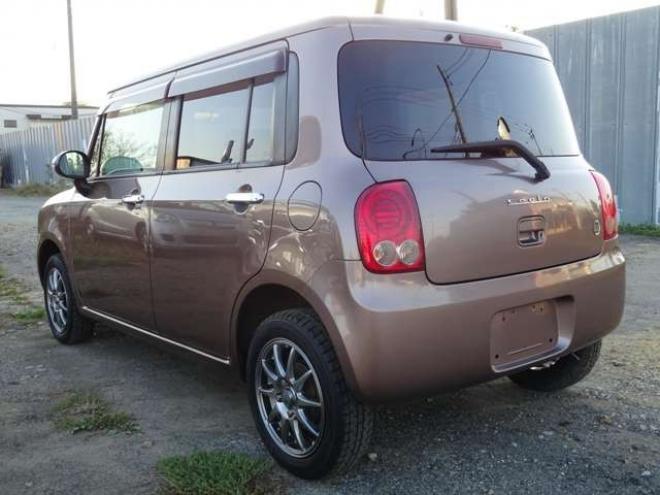 ラパン10thアニバーサリー リミテッド 4WD　禁煙車・シート&ミラーヒーター・1年保証付 660