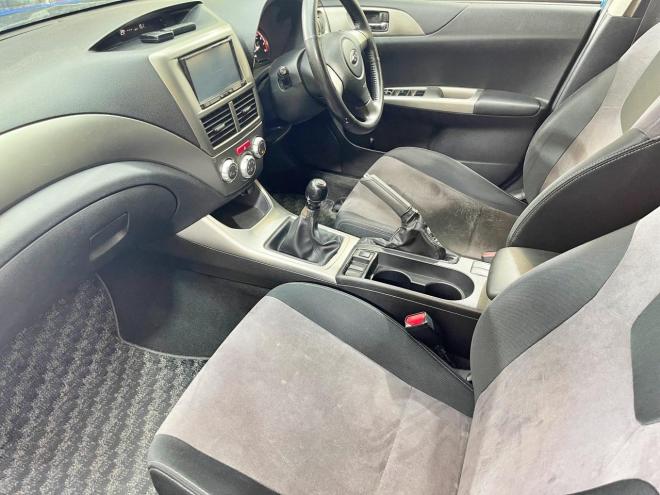 インプレッサ1.5i-S 4WD 5年保証 MT スマキー 寒冷地仕様 禁煙 車検整備2年付
