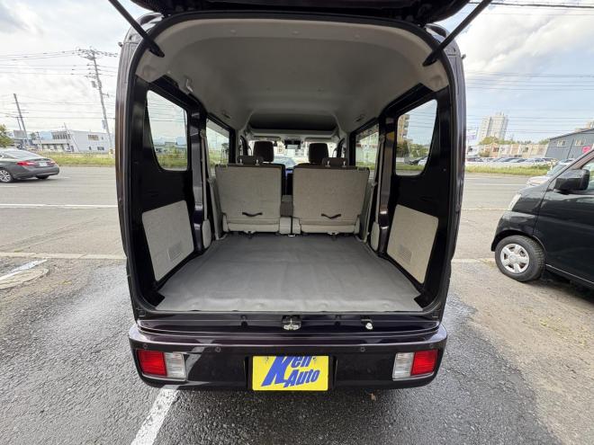 エブリィEVERY VAN 4WD JION TURBO一家に一台軽ぱこ入庫　TURBOです。寒冷地仕様　レーザーブレーキ　エンジンスタータ　VSC　AUTOライト　Bluetoothフルセグナビ　エンジンオイル交換　ATF交換 4WD 660 ５Dr