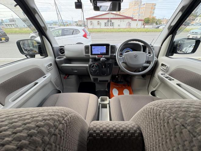 エブリィEVERY VAN 4WD JION TURBO一家に一台軽ぱこ入庫　TURBOです。寒冷地仕様　レーザーブレーキ　エンジンスタータ　VSC　AUTOライト　Bluetoothフルセグナビ　エンジンオイル交換　ATF交換 4WD 660 ５Dr