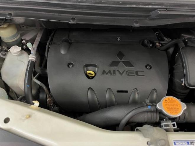デリカＤ：５　Ｇパワーパッケージ　本州仕入　ワンオーナー　禁煙車　寒冷地仕様　社外１６インチＡＷ＋ＴＯＹＯホワイトレター　純正１８ＡＷ＋スタッドレスタイヤ付　新品ＪＡＯＳブラックマッドガード　両側パワースライドドア　純正ＨＤＤナビ（地デジ　ＤＶＤ再生　Ｂｌｕｅｔｏｏｔｈ）＋バックカメラ　フロント＆サイドカメラ　純正リアフリップダウンモニター　クルーズコントロール　両席シートヒーター　パワーシート　スマートキー　パドルシフト　横滑り防止装置　盗難防止装置　リアヒーター 4WD 2400 5Dr