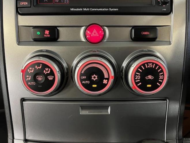 デリカＤ：５　Ｇパワーパッケージ　本州仕入　ワンオーナー　禁煙車　寒冷地仕様　社外１６インチＡＷ＋ＴＯＹＯホワイトレター　純正１８ＡＷ＋スタッドレスタイヤ付　新品ＪＡＯＳブラックマッドガード　両側パワースライドドア　純正ＨＤＤナビ（地デジ　ＤＶＤ再生　Ｂｌｕｅｔｏｏｔｈ）＋バックカメラ　フロント＆サイドカメラ　純正リアフリップダウンモニター　クルーズコントロール　両席シートヒーター　パワーシート　スマートキー　パドルシフト　横滑り防止装置　盗難防止装置　リアヒーター 4WD 2400 5Dr