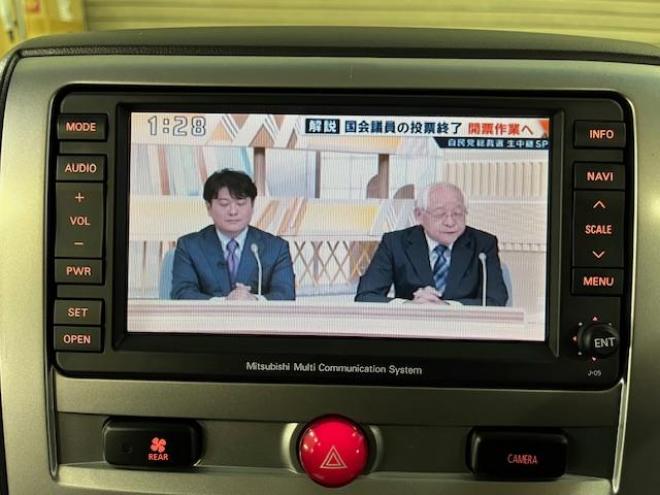 デリカＤ：５　Ｇパワーパッケージ　本州仕入　ワンオーナー　禁煙車　寒冷地仕様　社外１６インチＡＷ＋ＴＯＹＯホワイトレター　純正１８ＡＷ＋スタッドレスタイヤ付　新品ＪＡＯＳブラックマッドガード　両側パワースライドドア　純正ＨＤＤナビ（地デジ　ＤＶＤ再生　Ｂｌｕｅｔｏｏｔｈ）＋バックカメラ　フロント＆サイドカメラ　純正リアフリップダウンモニター　クルーズコントロール　両席シートヒーター　パワーシート　スマートキー　パドルシフト　横滑り防止装置　盗難防止装置　リアヒーター 4WD 2400 5Dr