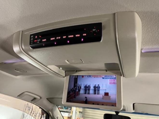 デリカＤ：５　Ｇパワーパッケージ　本州仕入　ワンオーナー　禁煙車　寒冷地仕様　社外１６インチＡＷ＋ＴＯＹＯホワイトレター　純正１８ＡＷ＋スタッドレスタイヤ付　新品ＪＡＯＳブラックマッドガード　両側パワースライドドア　純正ＨＤＤナビ（地デジ　ＤＶＤ再生　Ｂｌｕｅｔｏｏｔｈ）＋バックカメラ　フロント＆サイドカメラ　純正リアフリップダウンモニター　クルーズコントロール　両席シートヒーター　パワーシート　スマートキー　パドルシフト　横滑り防止装置　盗難防止装置　リアヒーター 4WD 2400 5Dr