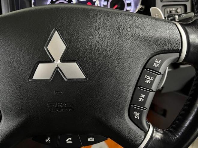 デリカＤ：５　Ｇパワーパッケージ　本州仕入　ワンオーナー　禁煙車　寒冷地仕様　社外１６インチＡＷ＋ＴＯＹＯホワイトレター　純正１８ＡＷ＋スタッドレスタイヤ付　新品ＪＡＯＳブラックマッドガード　両側パワースライドドア　純正ＨＤＤナビ（地デジ　ＤＶＤ再生　Ｂｌｕｅｔｏｏｔｈ）＋バックカメラ　フロント＆サイドカメラ　純正リアフリップダウンモニター　クルーズコントロール　両席シートヒーター　パワーシート　スマートキー　パドルシフト　横滑り防止装置　盗難防止装置　リアヒーター 4WD 2400 5Dr