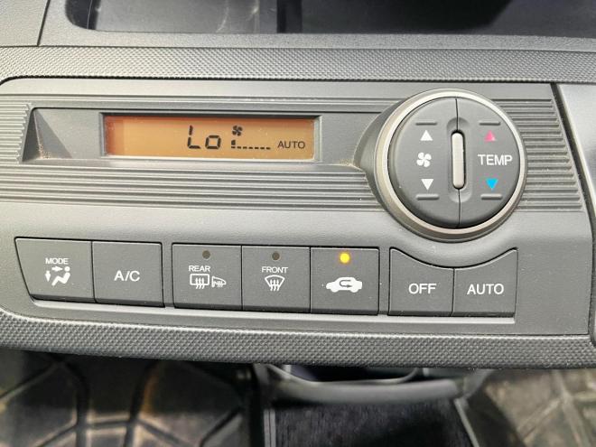 フリード1.5G Lパッケージ 4WD 5年保証 パワスラ ナビ Bカメ ドラレコ 夏冬タイヤ ETC 寒冷地仕様 禁煙 車検整備2年付