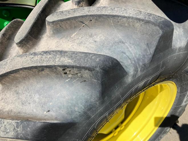 トラクタージョンディア　中古　JD6110R