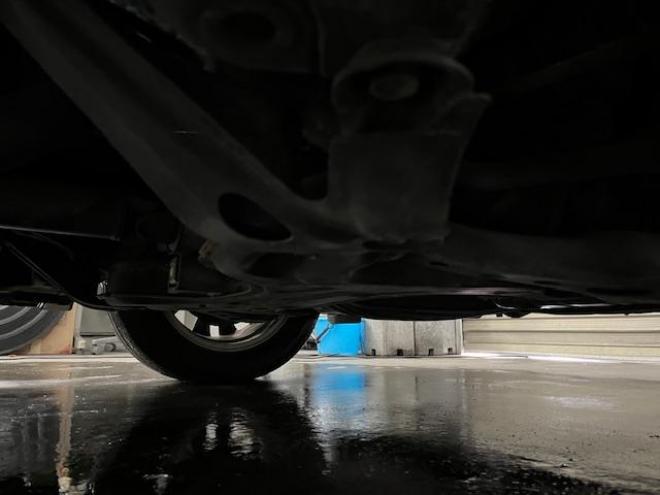 ヴォクシーＺＳ　キラメキⅡ　ワンオーナー　寒冷地仕様　禁煙車　ＷＡＫＯＳバリアスコーティング済　純正１６インチＡＷ　社外１６ＡＷ＋スタッドレスタイヤ付　両側パワースライドドア　純正ナビ（フルセグ地デジ　ＤＶＤ再生　Ｂｌｕｅｔｏｏｔｈ）＋バックカメラ　ドライブレコーダー　エンジンスターター　ＰＵＳＨスタート　スマートキー　パドルシフト　ＨＩＤヘッドライト　タイミングチェーン　ＥＴＣ 4WD 2000 5Dr