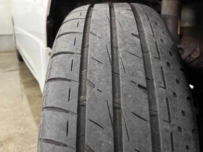 ヴォクシーＺＳ　キラメキⅡ　ワンオーナー　寒冷地仕様　禁煙車　ＷＡＫＯＳバリアスコーティング済　純正１６インチＡＷ　社外１６ＡＷ＋スタッドレスタイヤ付　両側パワースライドドア　純正ナビ（フルセグ地デジ　ＤＶＤ再生　Ｂｌｕｅｔｏｏｔｈ）＋バックカメラ　ドライブレコーダー　エンジンスターター　ＰＵＳＨスタート　スマートキー　パドルシフト　ＨＩＤヘッドライト　タイミングチェーン　ＥＴＣ 4WD 2000 5Dr